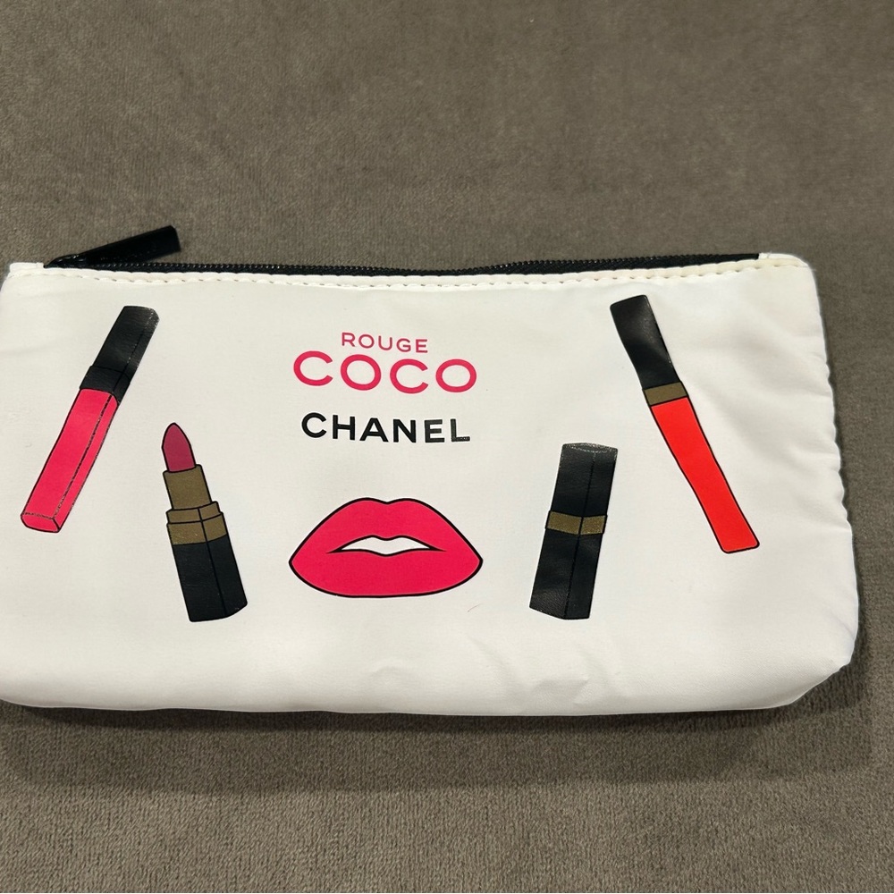Chanel Rouge Coco White Cosmetic Bag
